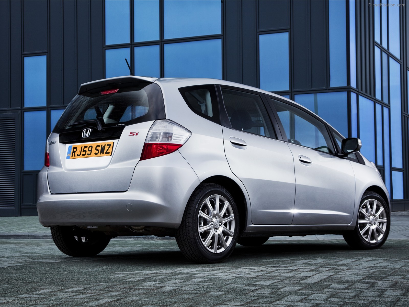 Honda Jazz Si - Honda Jazz Si 2011 - HD Wallpaper 