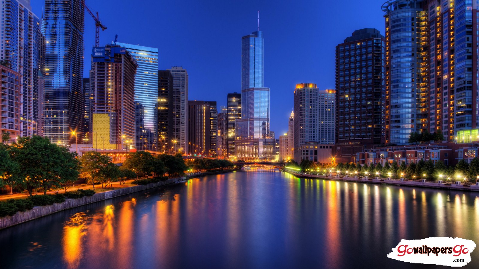 Beautiful City Night Look Wallpaper - Chicago Night - HD Wallpaper 