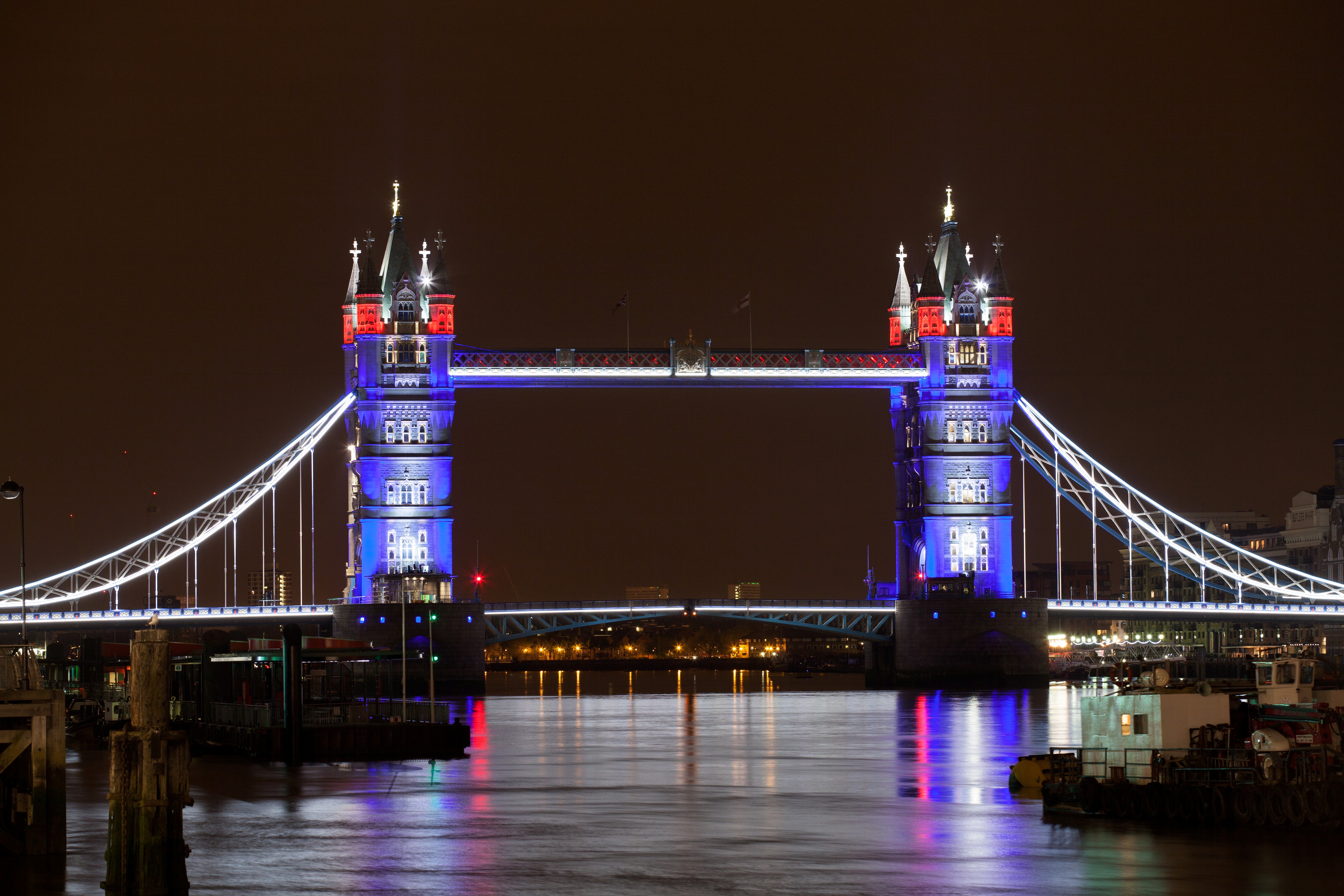 Amazing Night Look Of Tower Bridge In United Kingdom - Tower Bridge - HD Wallpaper 