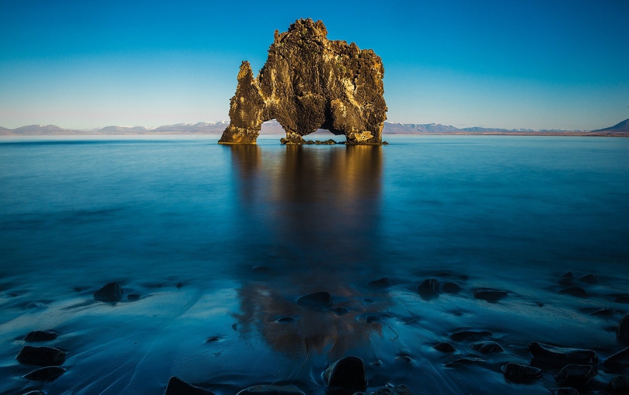 Hvitserkur North Iceland Wallpapers - Hvitserkur Iceland - HD Wallpaper 