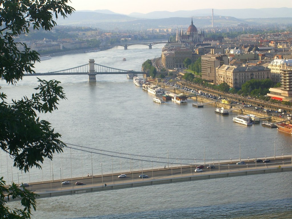 Budapest - River - HD Wallpaper 