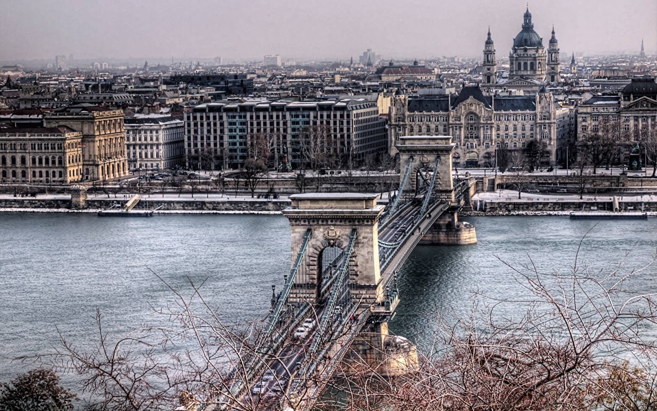 Budapest Chain Bridge - HD Wallpaper 