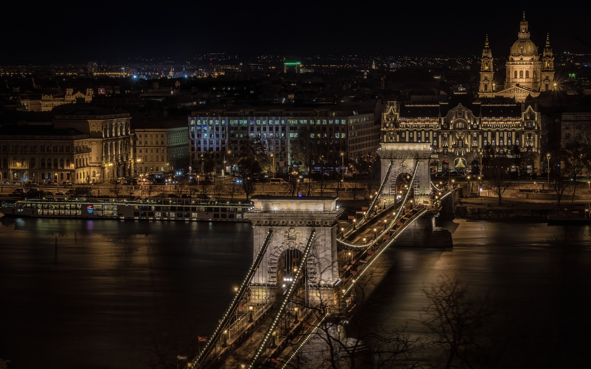 Wallpaper Hungary, Budapest, Chain Bridge, Night, City, - Széchenyi Chain Bridge - HD Wallpaper 