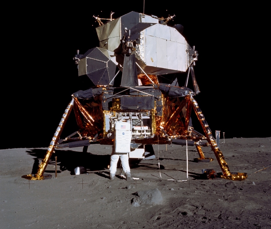 Apollo 11 Lunar Activities - Apollo 11 - HD Wallpaper 
