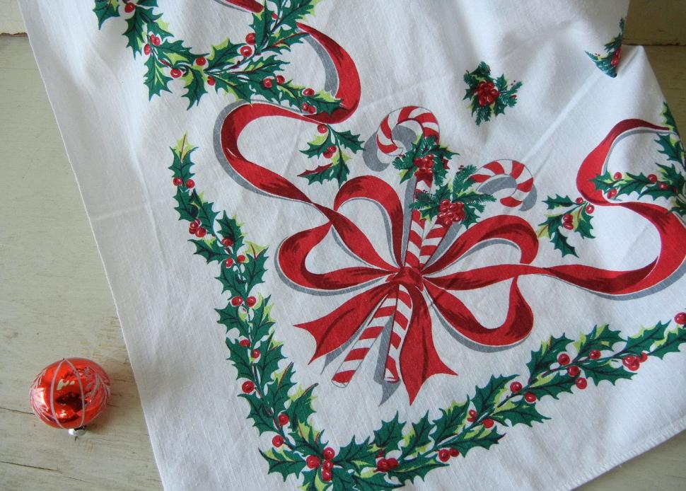Vintage Christmas Tablecloths Wallpaper,fantasy Wallpaper,tablecloths ...