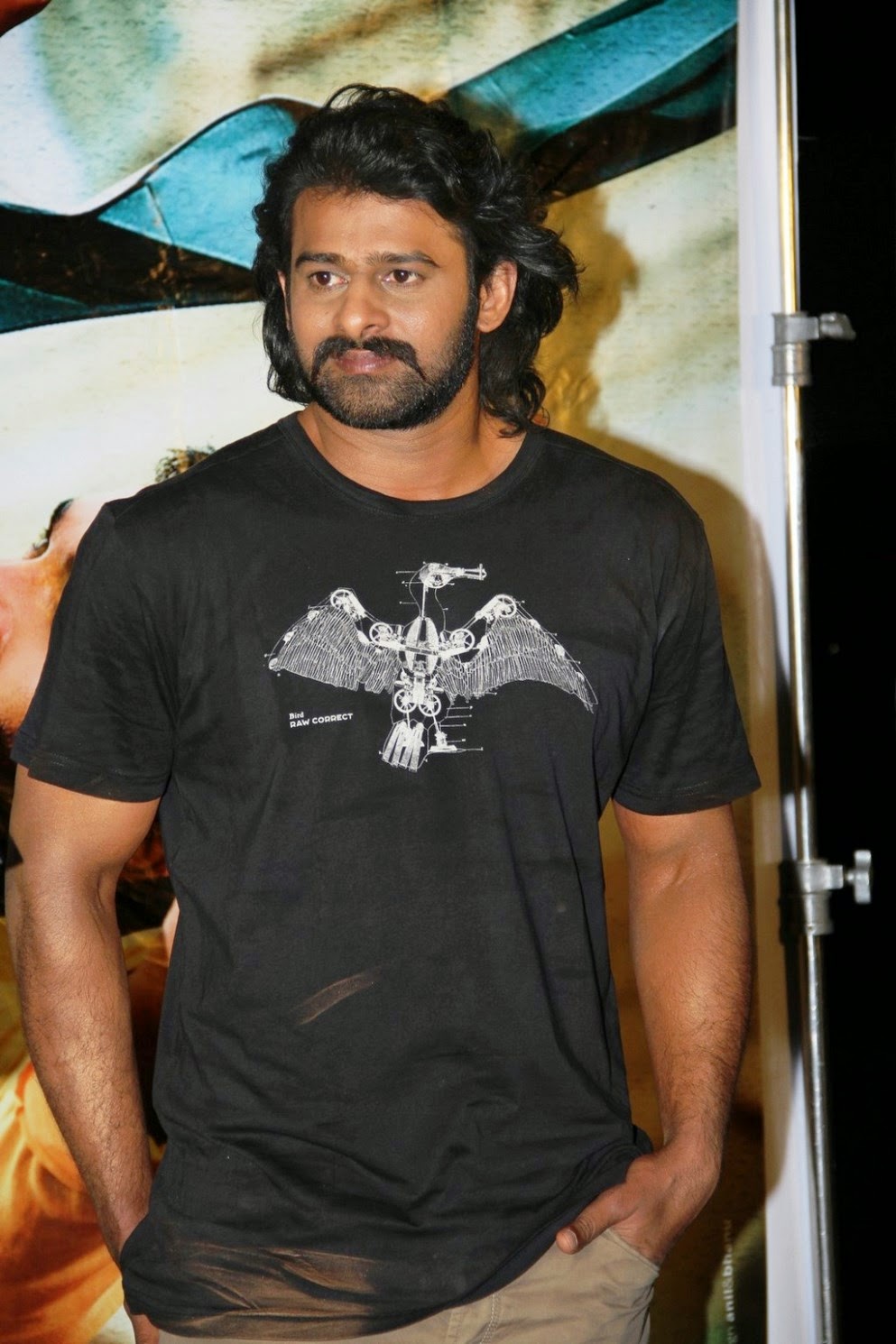 Rebel Star Prabhas Latest Photos At Basanthi Event - Aamir Khan And Prabhas - HD Wallpaper 