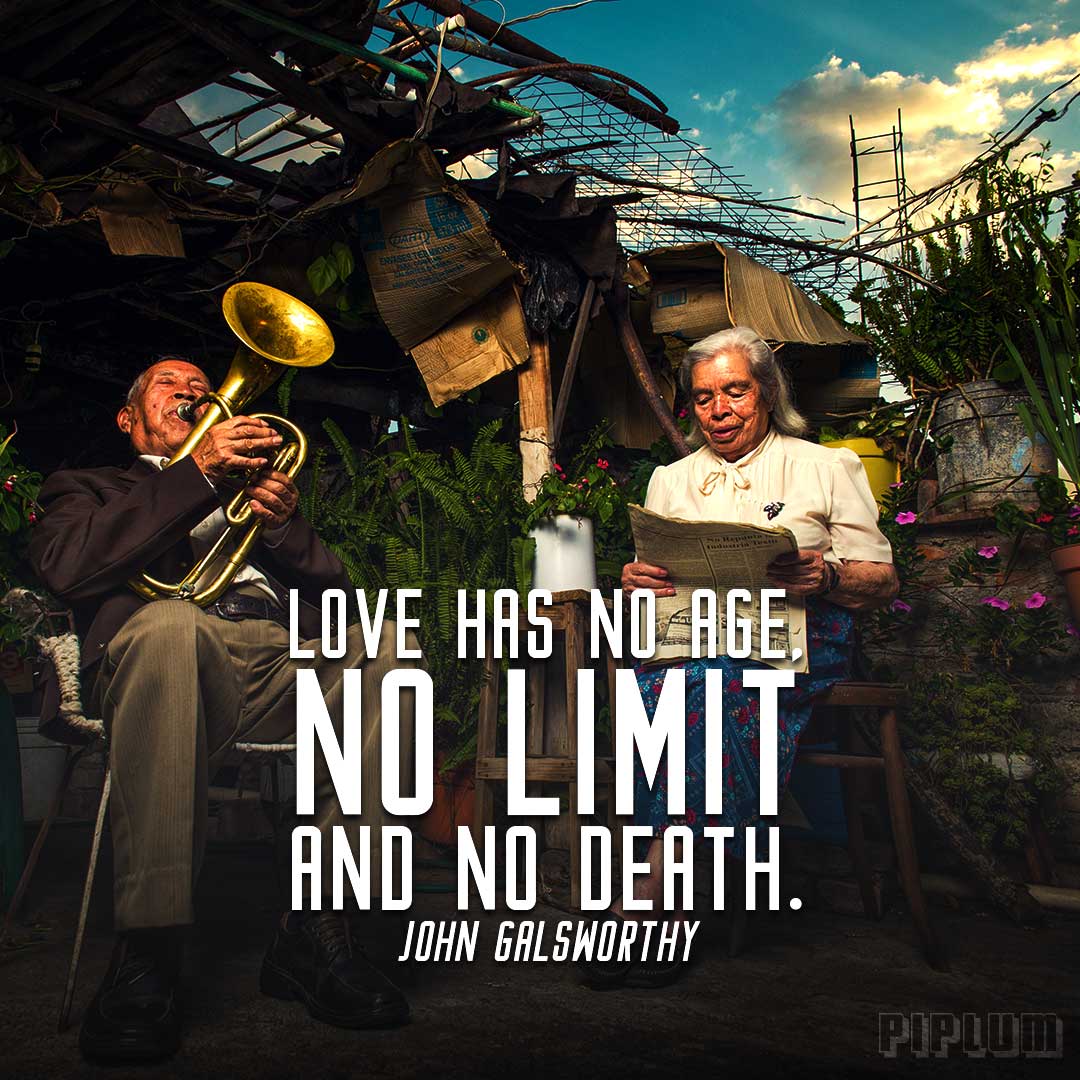 Old Couple Living A Happy Life Together - Love Has No Age, No Limit; And No Death. - HD Wallpaper 