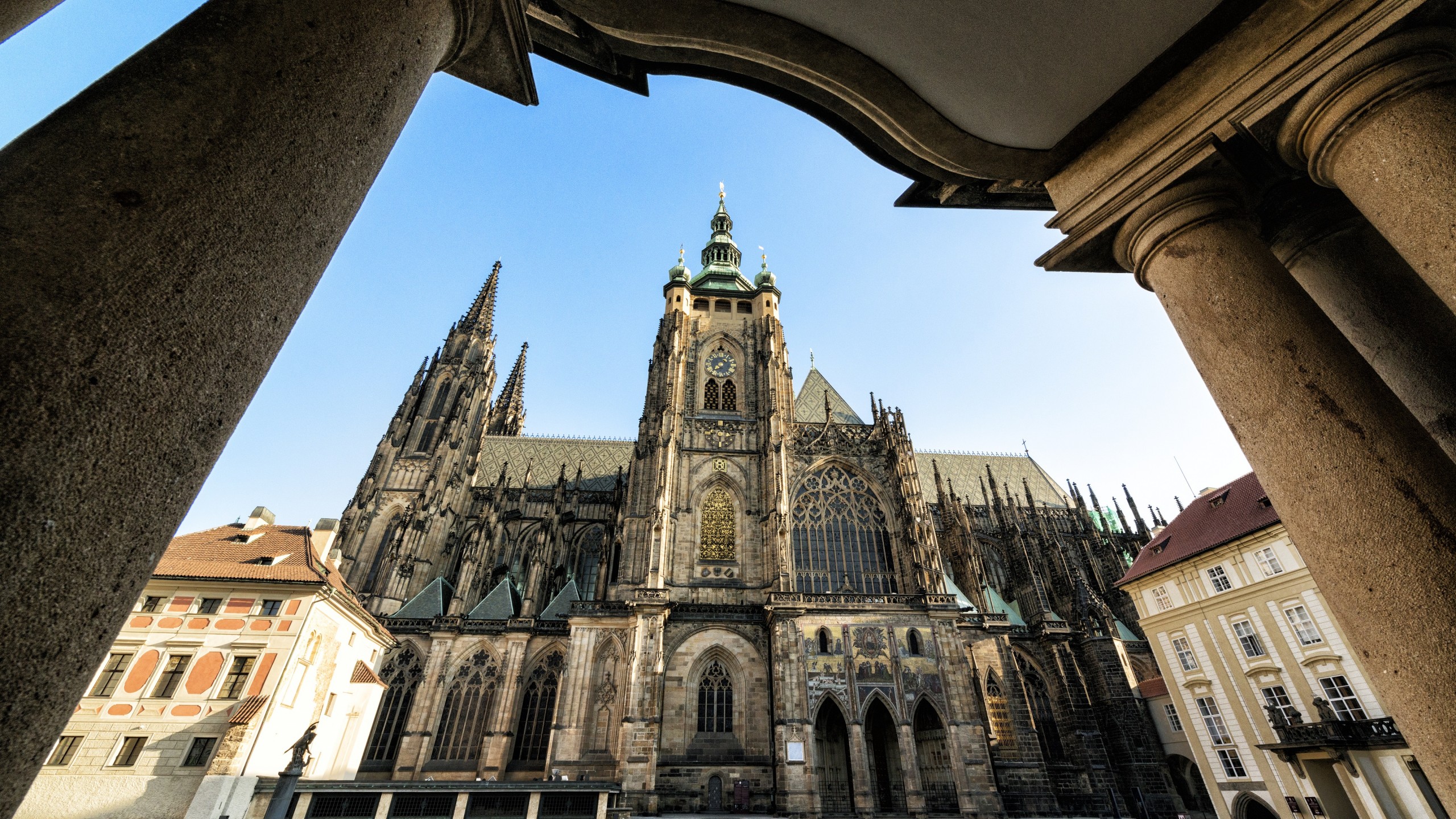 St. Vitus Cathedral - HD Wallpaper 