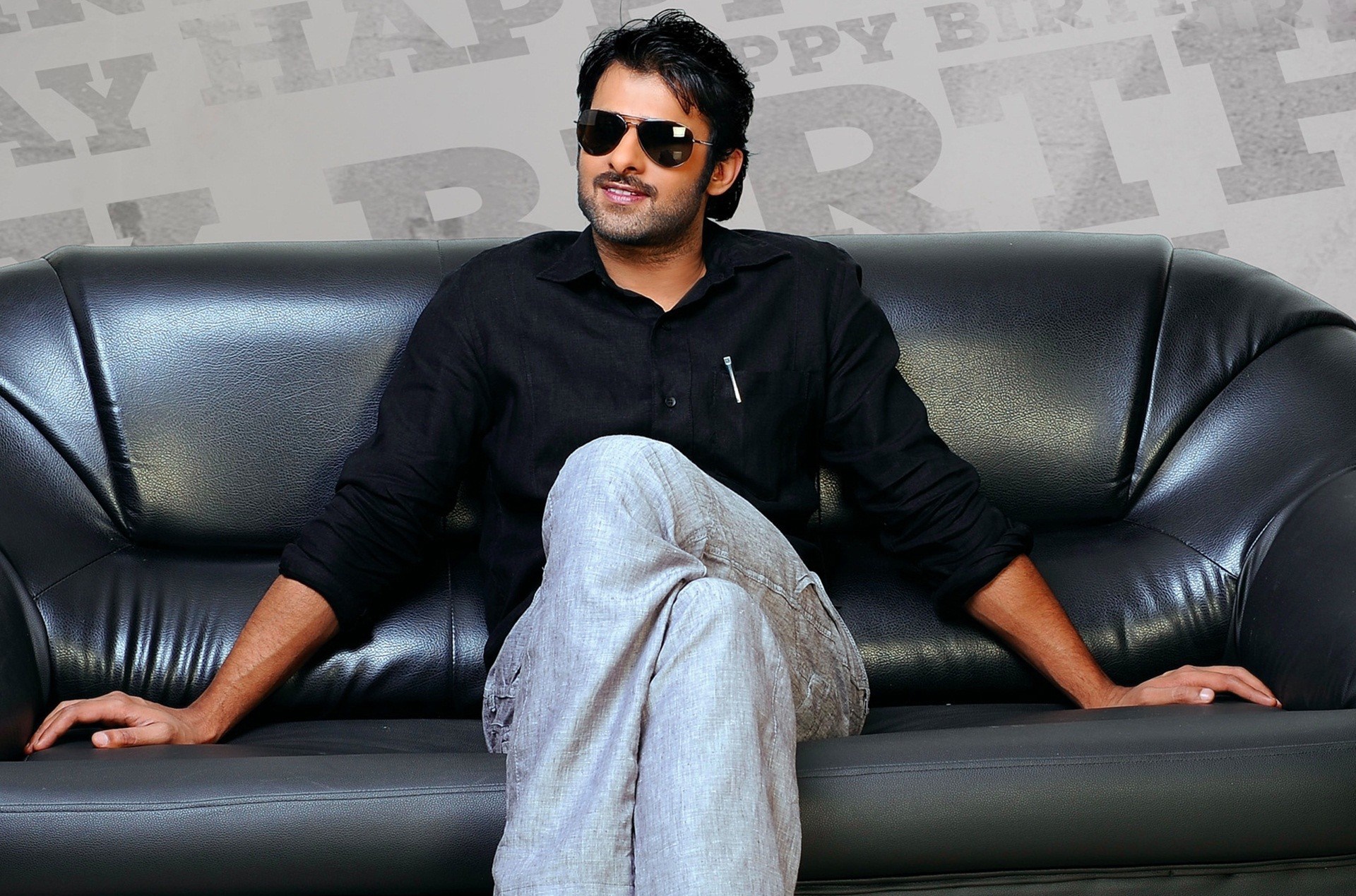 Prabhas Full Hd Wallpaper - Palace - HD Wallpaper 