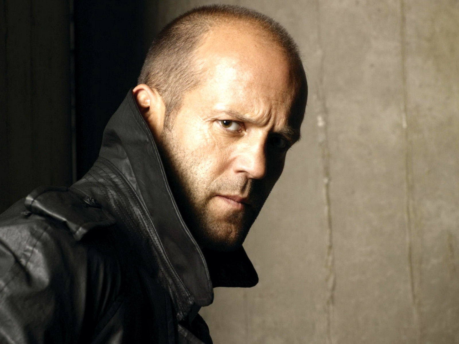 Jason Statham Wallpaper - Jason Statham Hd - HD Wallpaper 