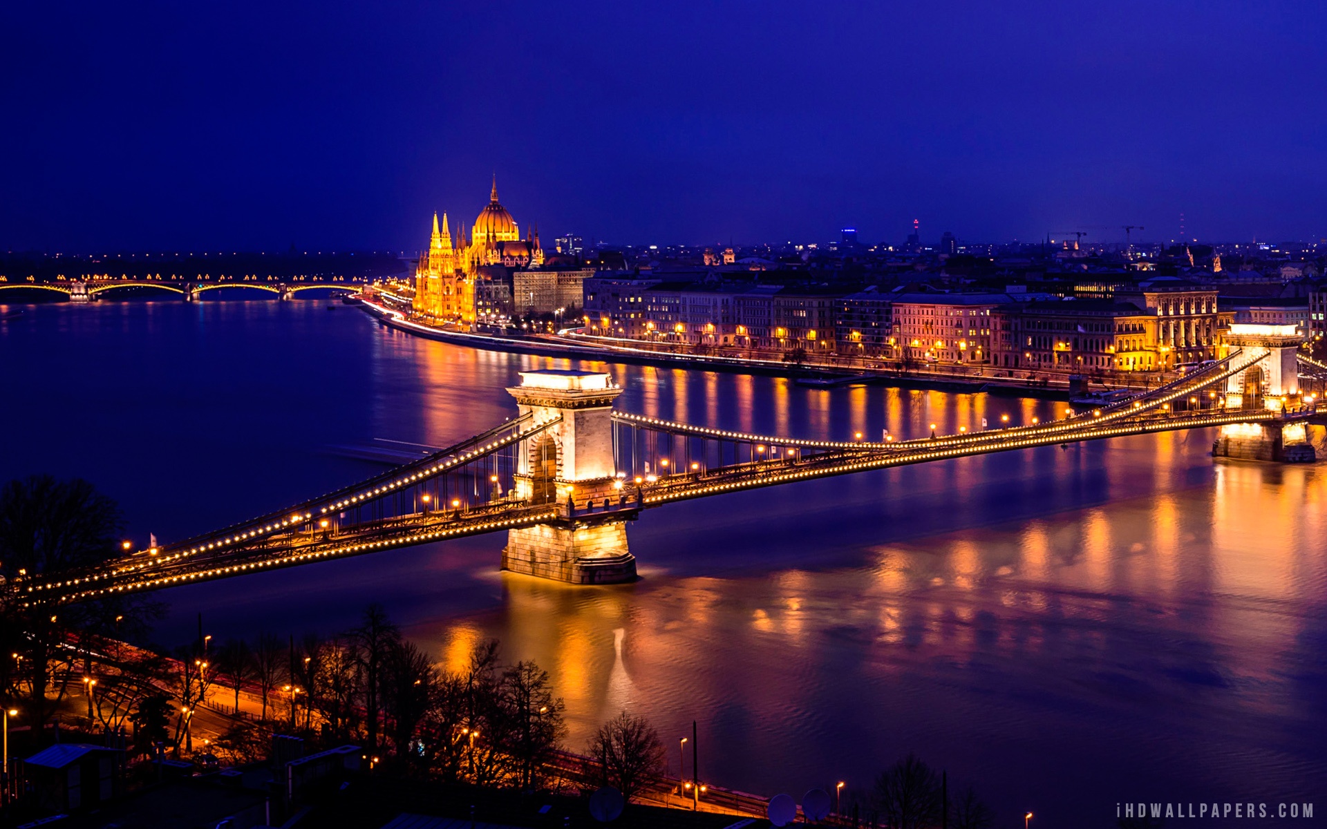 Széchenyi Chain Bridge - HD Wallpaper 
