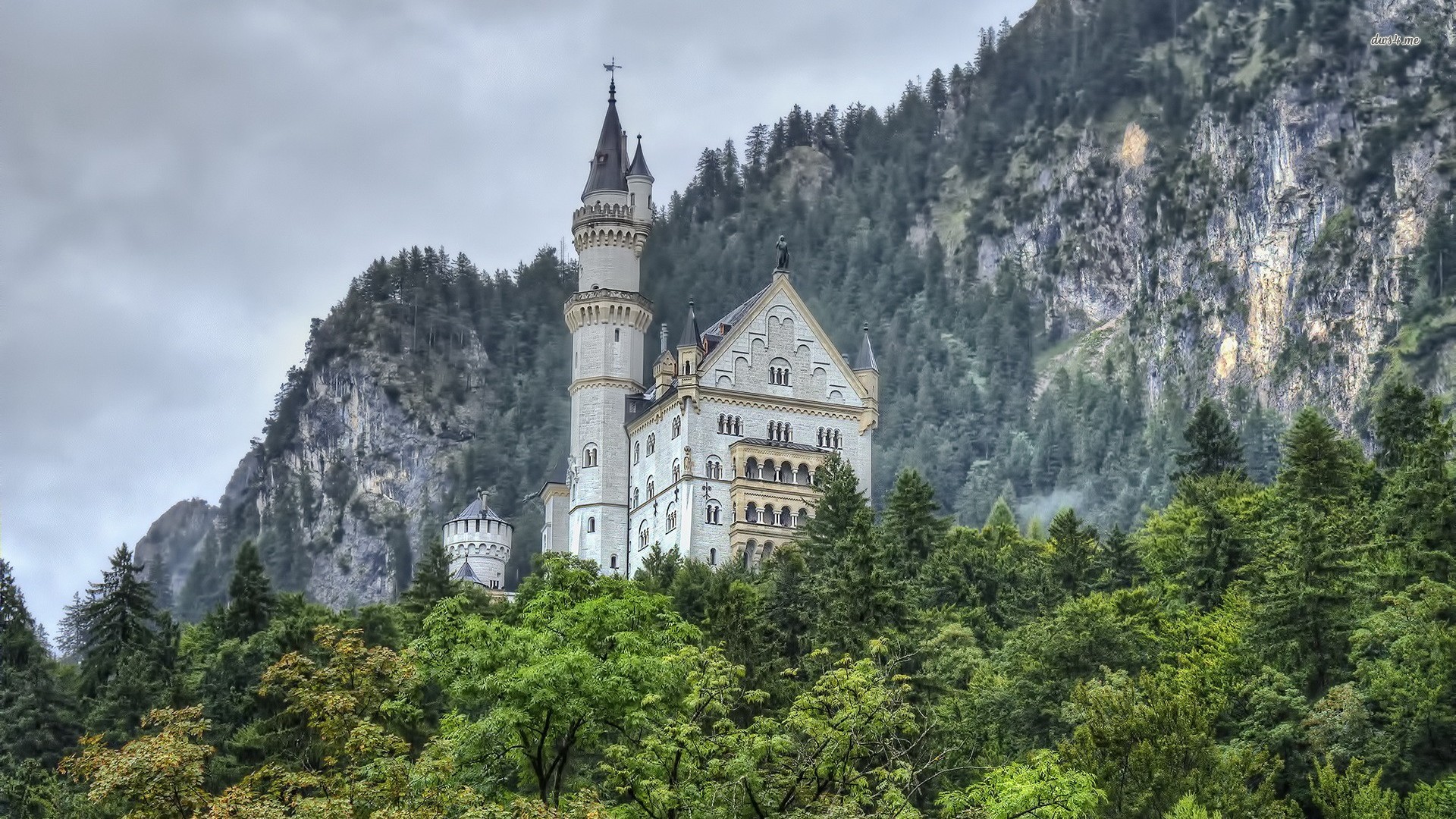 Neuschwanstein Castle - HD Wallpaper 