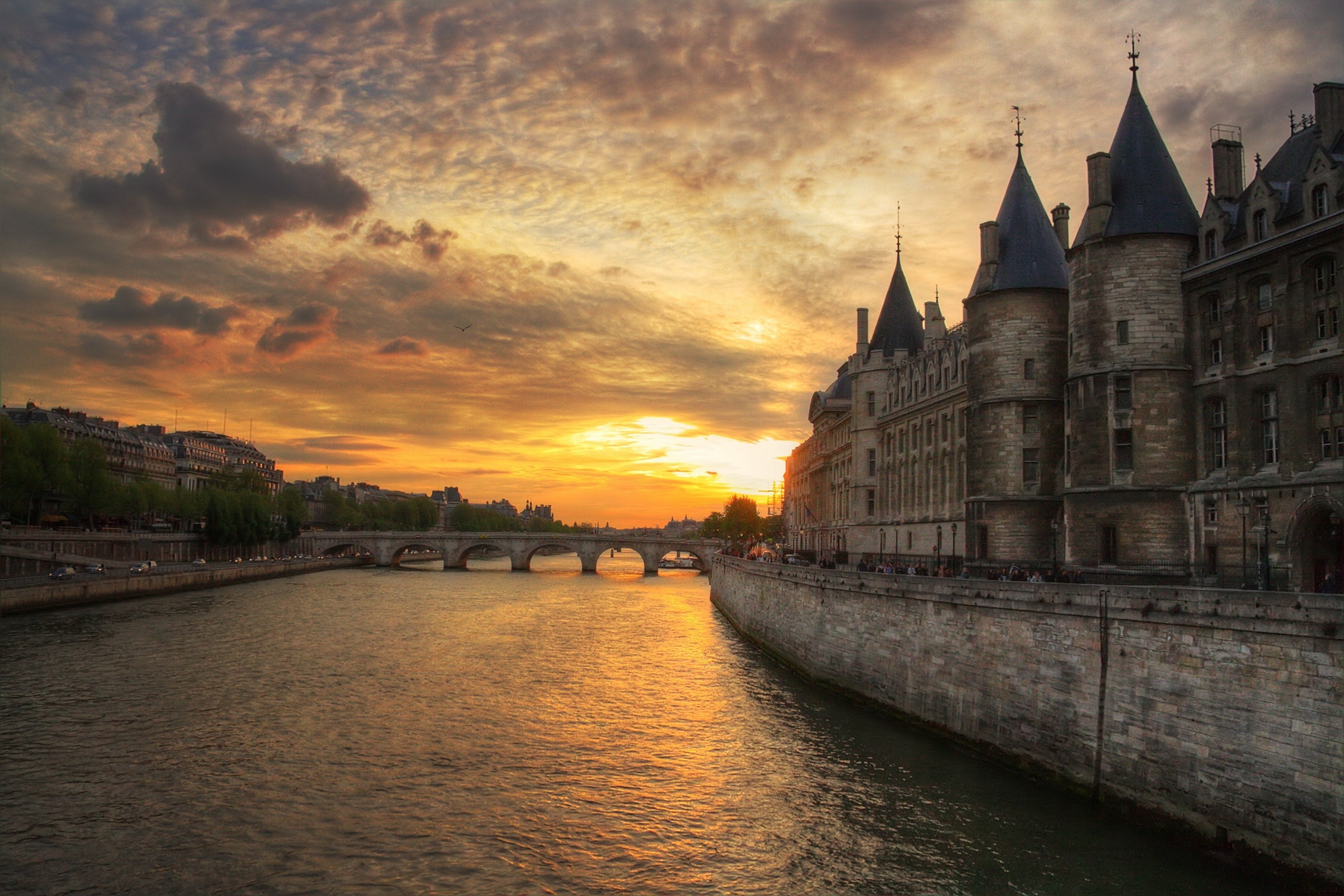 Old Paris Wallpaper Hd - HD Wallpaper 