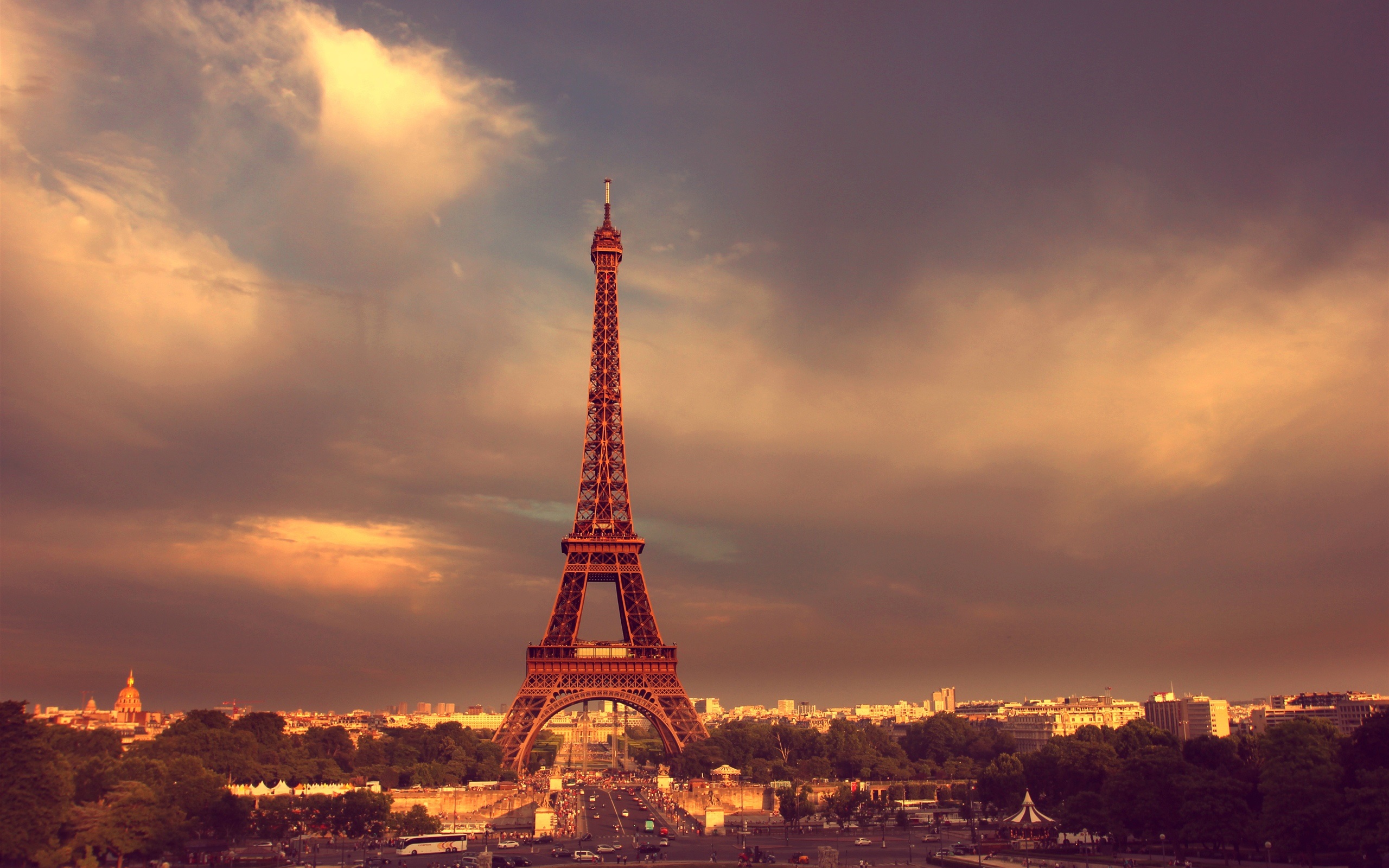 Wallpaper Paris, Eiffel Tower, France, Road, Cars, - Eiffel Tower - HD Wallpaper 