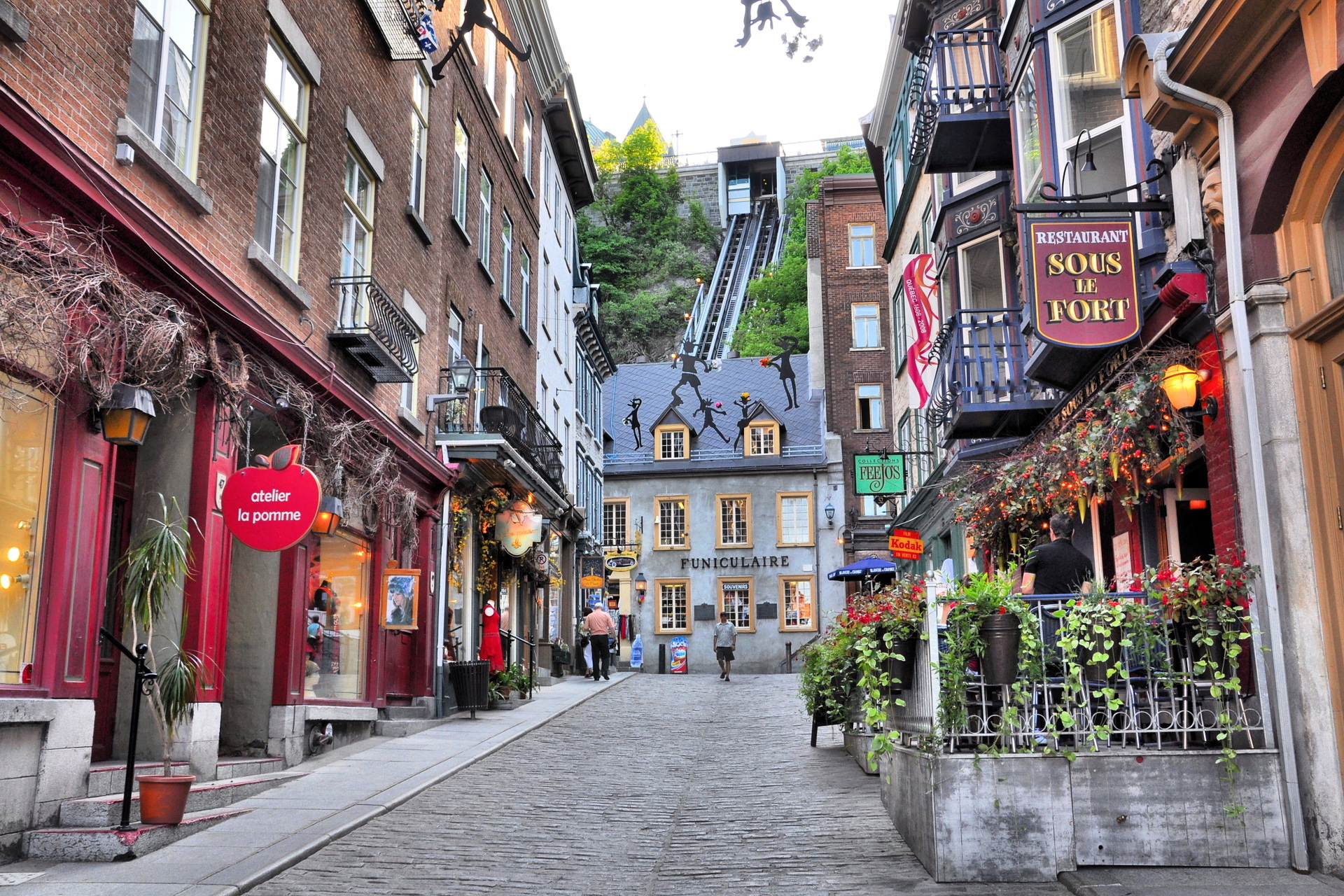 Vieux Québec Petit Champlain - HD Wallpaper 