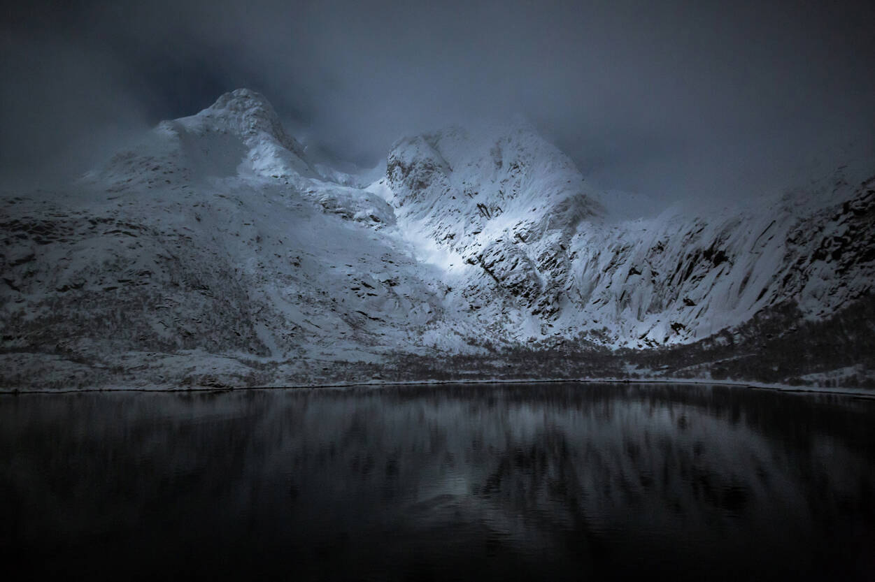 Architects Paper Photo Wallpaper A Night In The Lofoten - Wallpaper - HD Wallpaper 