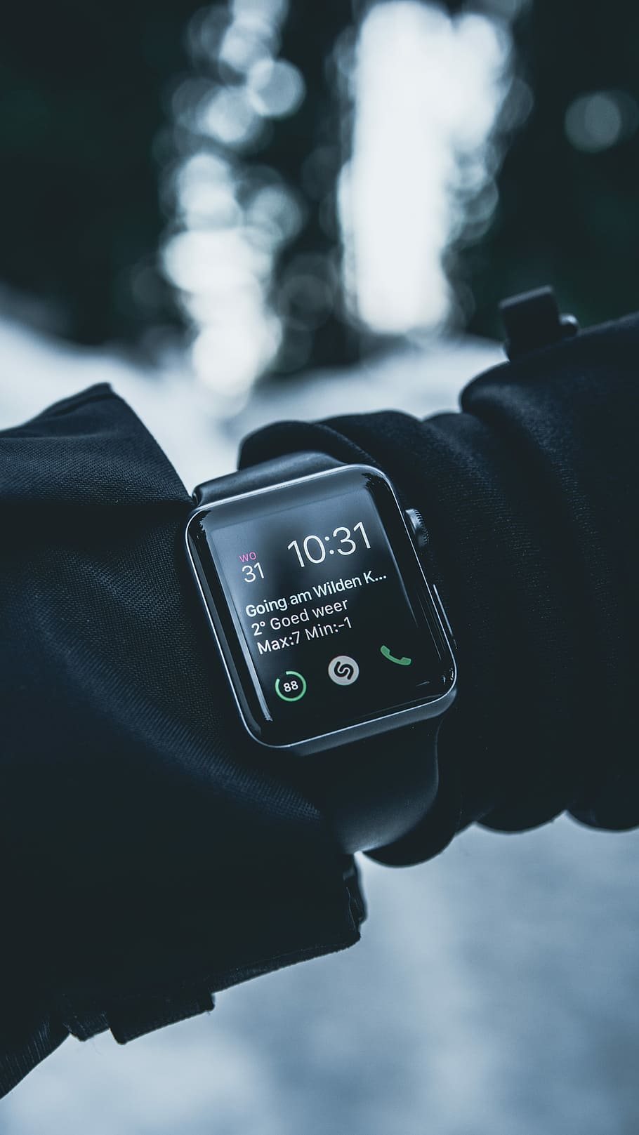 Shallow Focus Photography Of Silver Apple Watch With - Esim Smartwatch - HD Wallpaper 