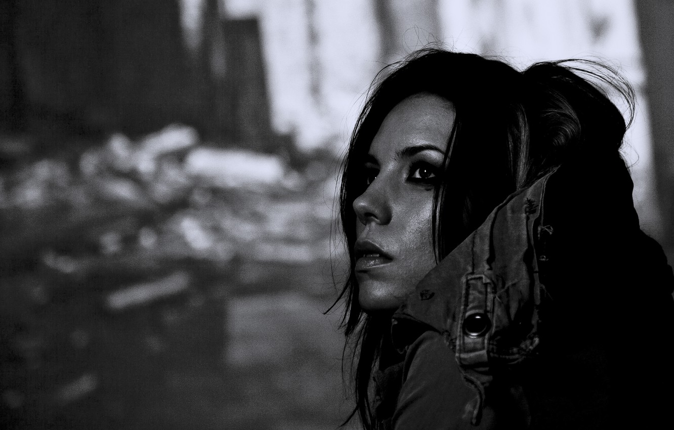 Photo Wallpaper Skylar Grey, Holly Brook, American - Coming Home Pt Ii Skylar Grey - HD Wallpaper 