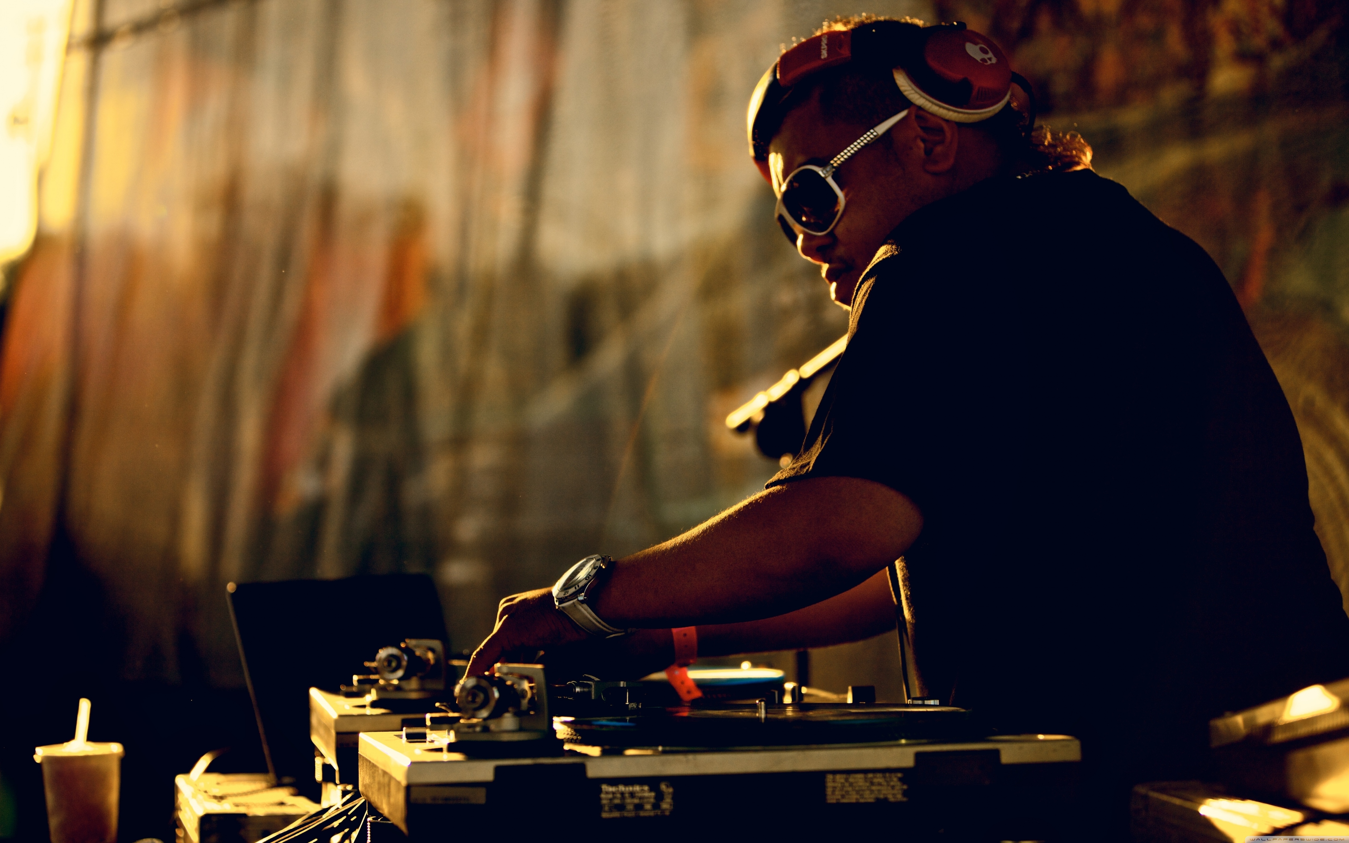 Dj Playing - HD Wallpaper 