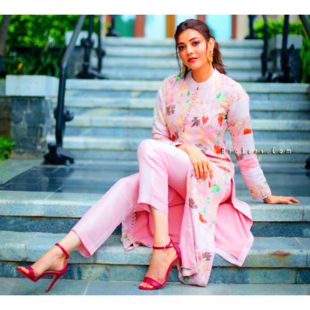 Beautiful Kajal Aggarwal - 1080x1080 Wallpaper - teahub.io