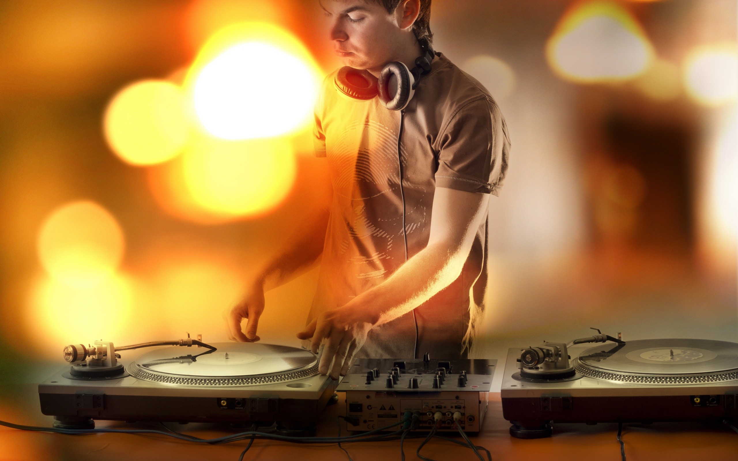 Playing Dj - HD Wallpaper 