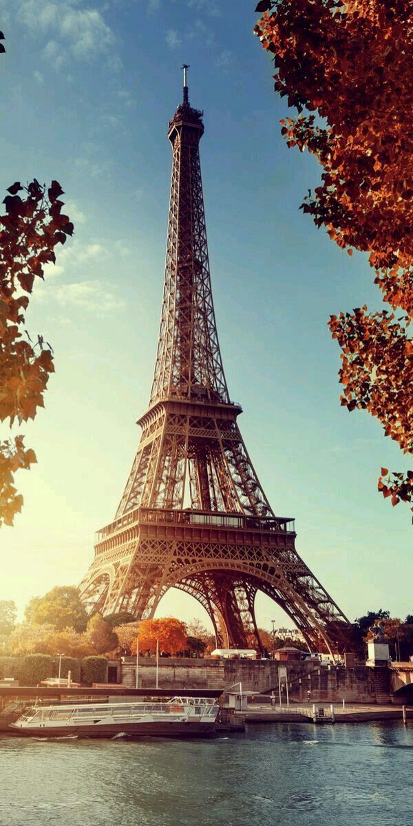 Eiffel Tower - HD Wallpaper 