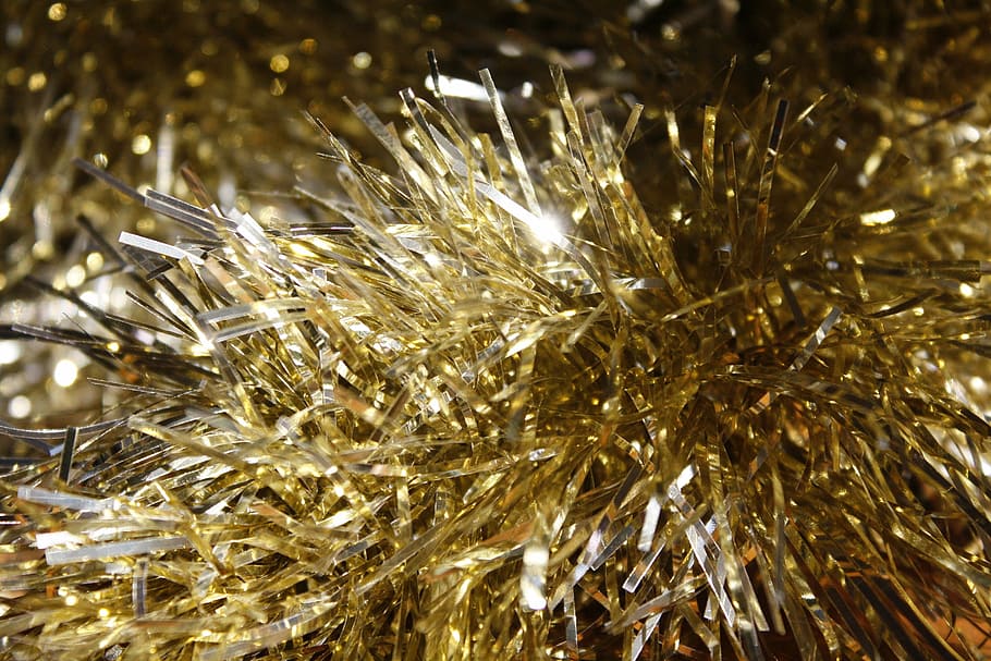 Gold Garland, Tinsel, Shiny, Texture, Spiky, Sparkling, - Decoration Glitter Rope - HD Wallpaper 