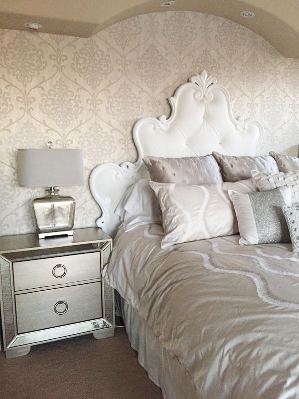 Ambrosia Silver Glitter Damask - HD Wallpaper 
