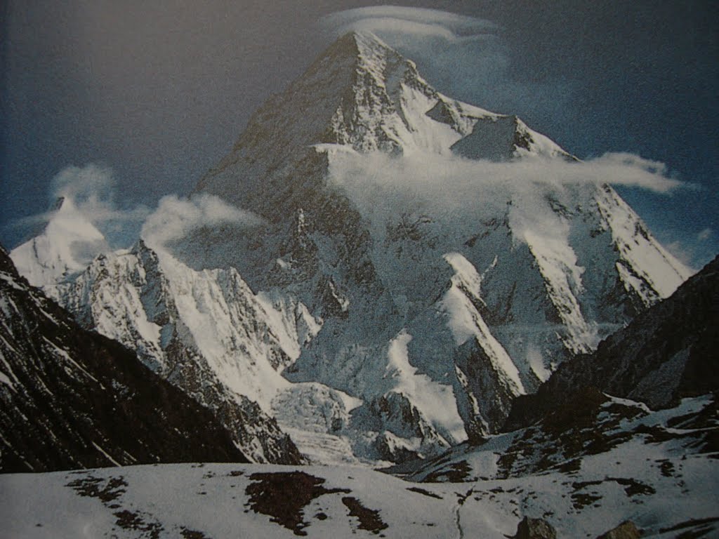 The Black Pyramid - K2 Mountain - HD Wallpaper 