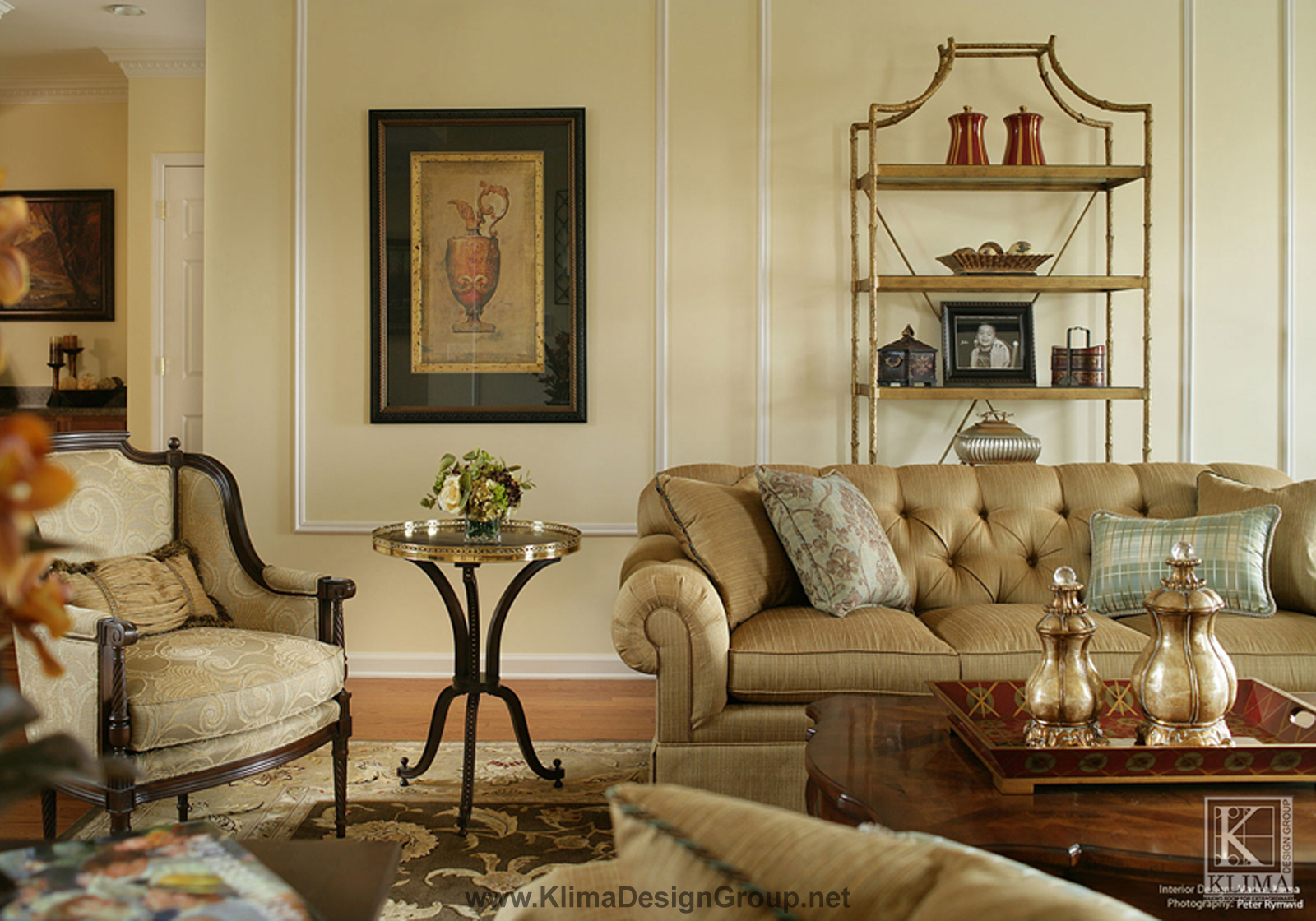 Green And Black Living Room 13 Free Wallpaper - Green And Gold Drawing Room - HD Wallpaper 