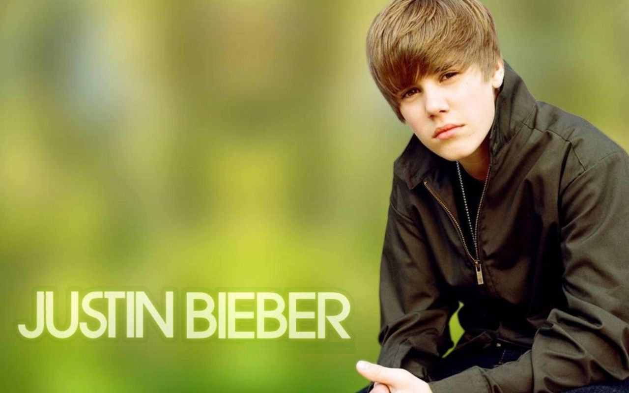 Justin Bieber In Black - Bieber Wallpaper Justin Bieber Hd - HD Wallpaper 