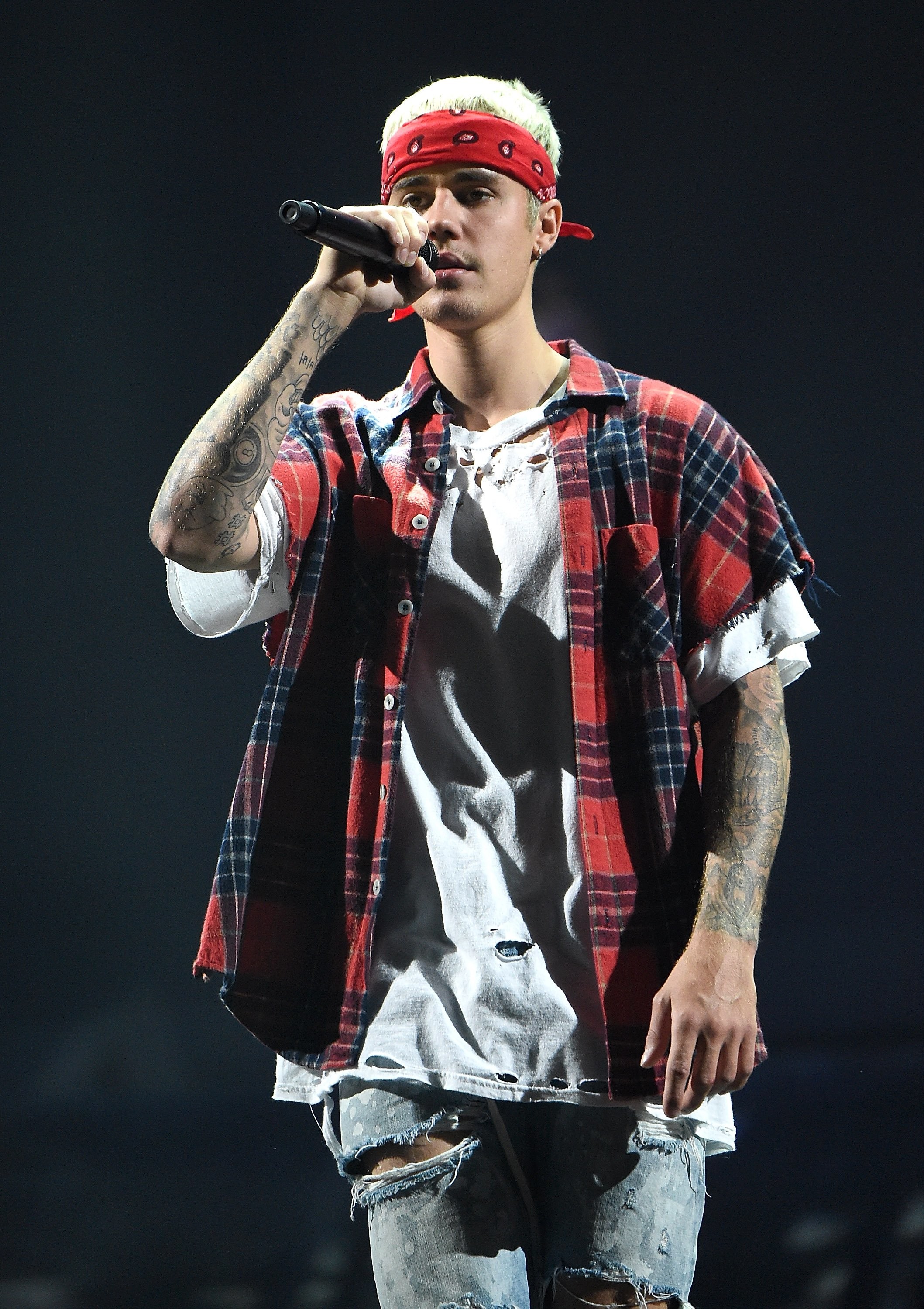 Data Src Free Justin Bieber Purpose Wallpapers For - Justin Bieber Red Bandana - HD Wallpaper 