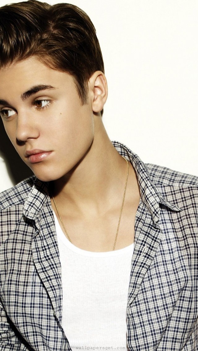 Justin Bieber Dark Hair - HD Wallpaper 