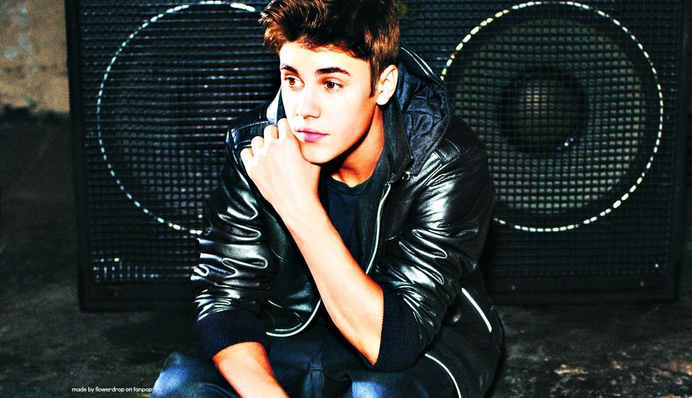 Bieber Wallpapers, High Quality Image - Justin Bieber Cool Look - HD Wallpaper 
