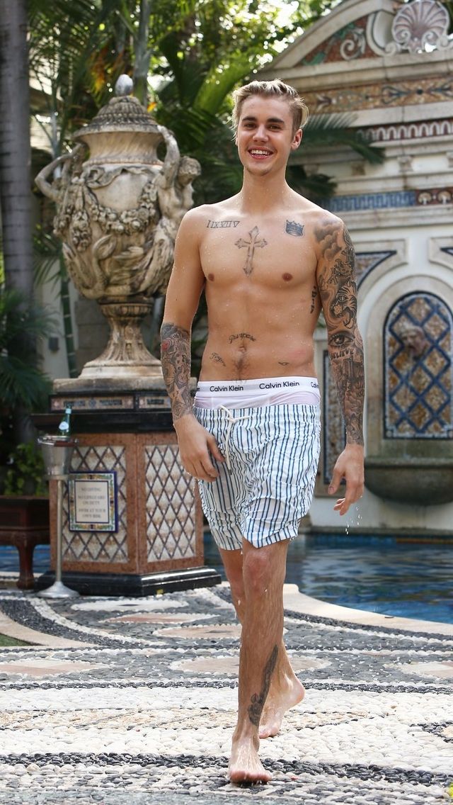 Justin Bieber Body Tattoos - HD Wallpaper 