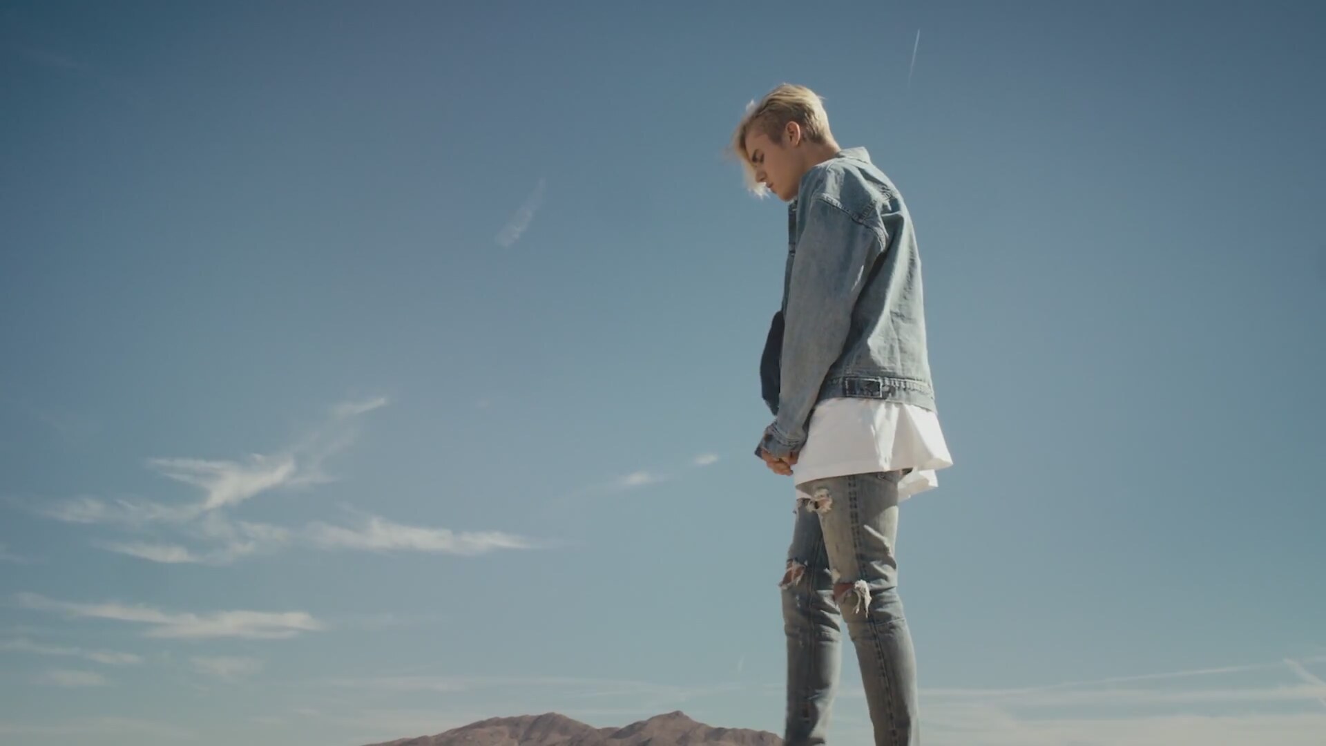 Justin Bieber’s ’sorry’ Breaks Uk Streaming Record - Justin Bieber Company Hd - HD Wallpaper 