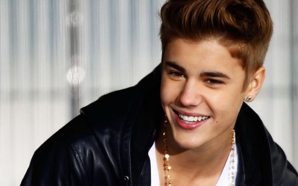 Justin Bieber Cute Smile Hd Image Wallpaper,cute Smile - Smile Cute Justin Bieber - HD Wallpaper 