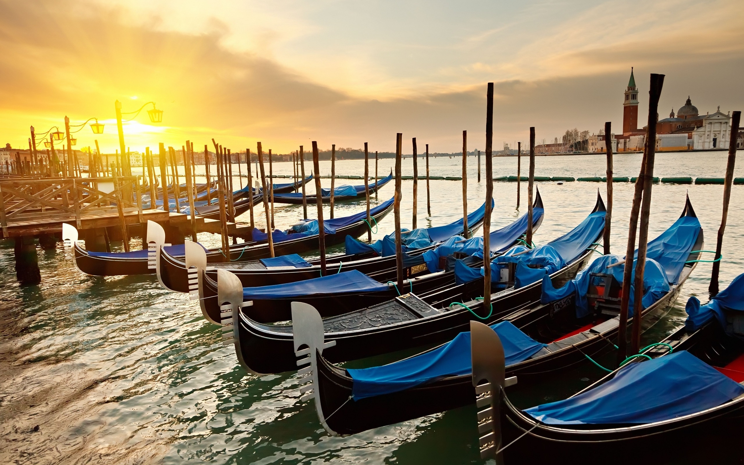 Venetian Gondolas Wallpaper Hd - Sunset In Venice Wallpaper Hd - HD Wallpaper 