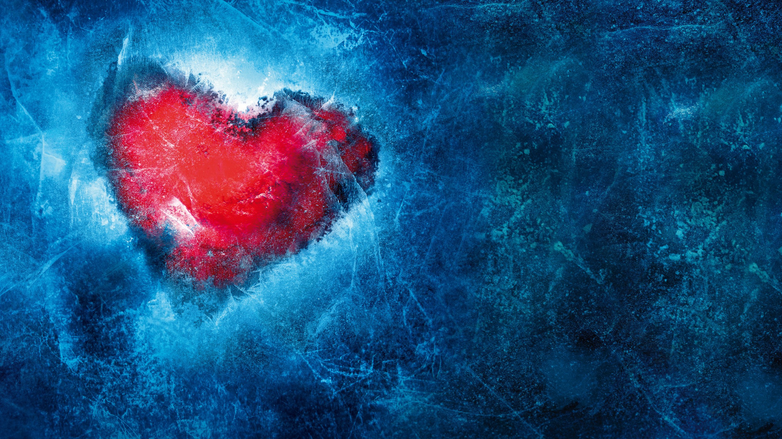 Frozen Heart 4k - HD Wallpaper 