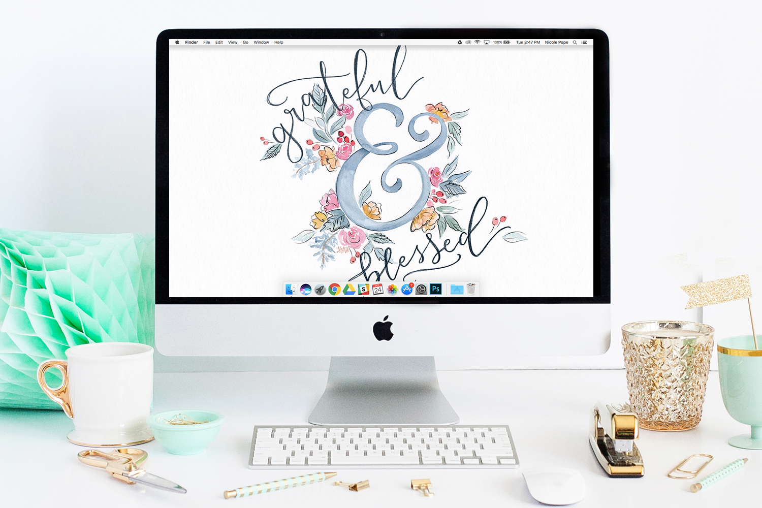 Grateful & Blessed Free November Desktop Wallpaper - Thankful And Blessed Desktop - HD Wallpaper 