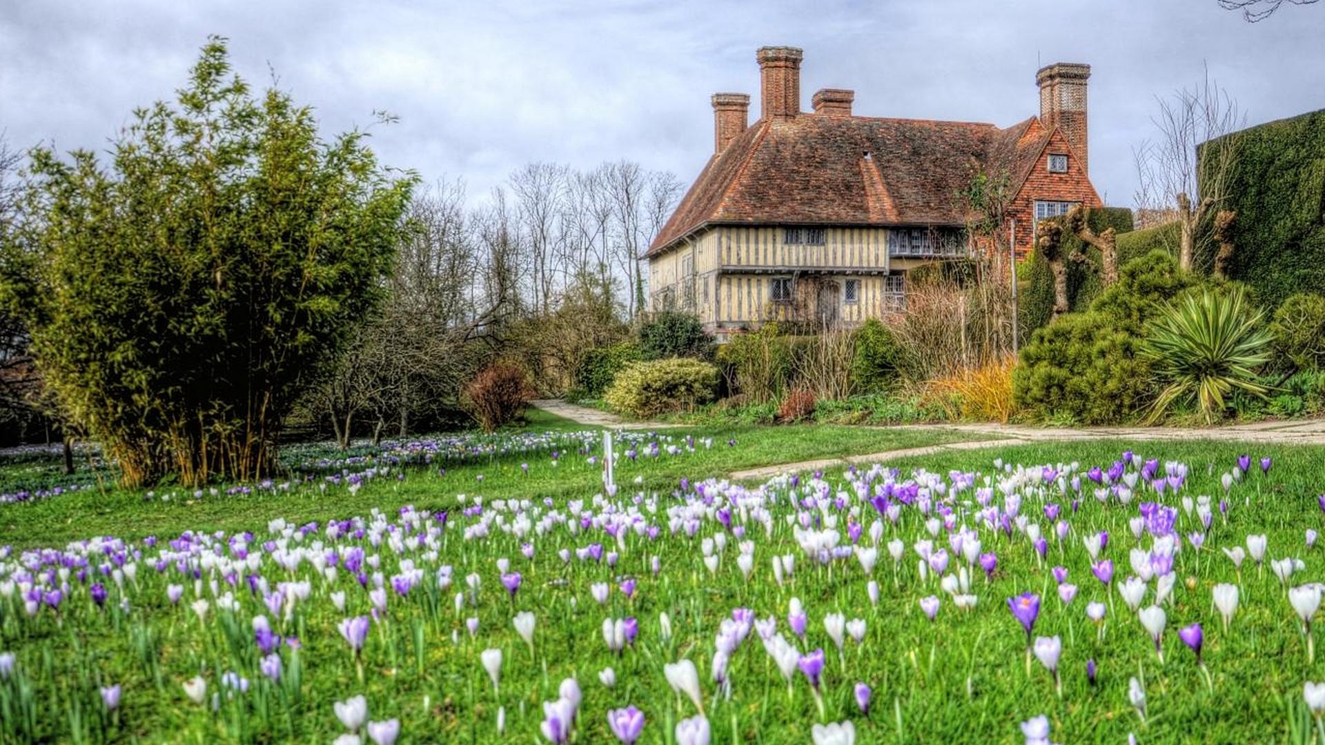 Wallpaper Building, Grass, Nature, Flowers - Great Dixter - HD Wallpaper 