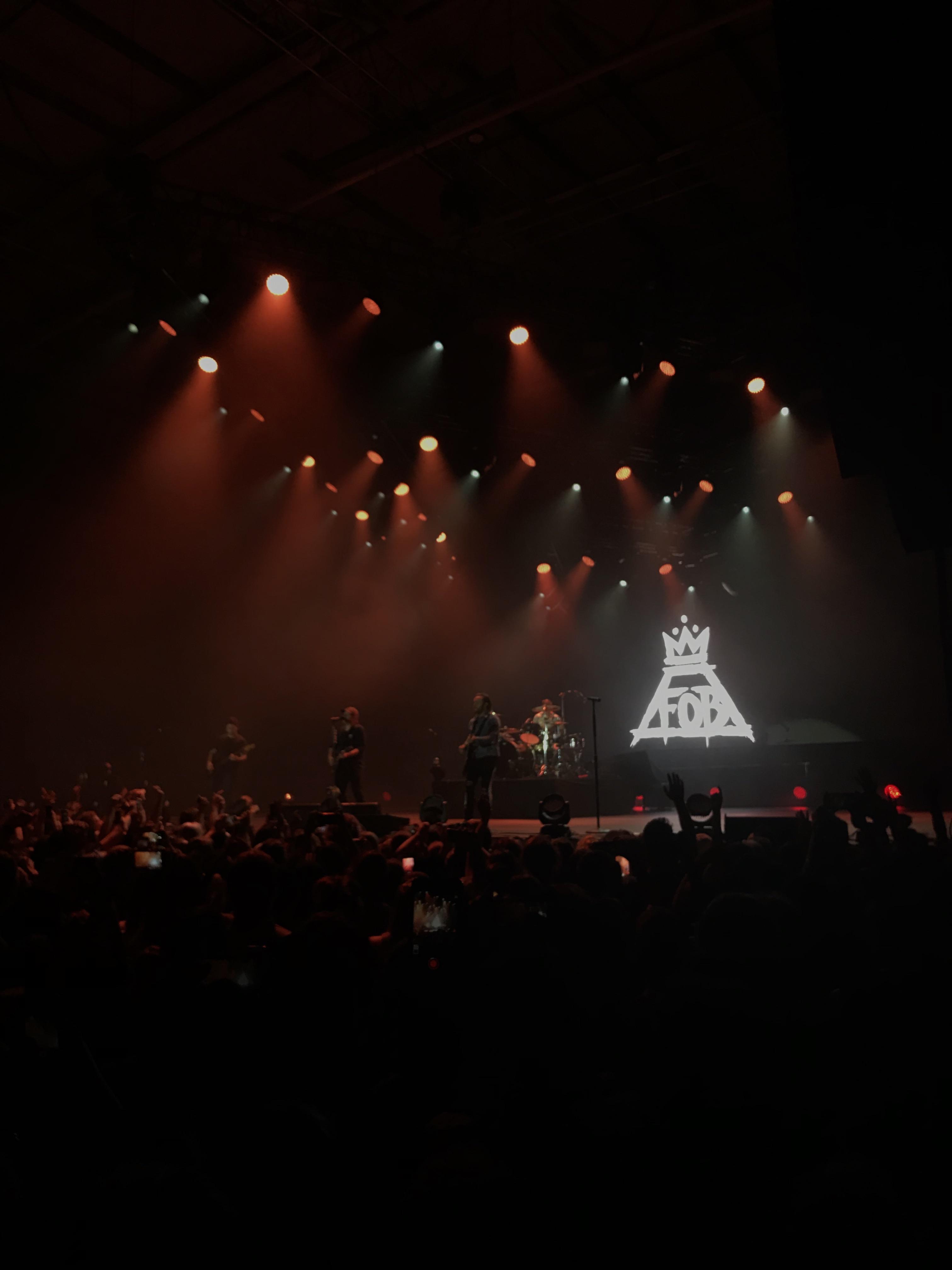 Stage - HD Wallpaper 