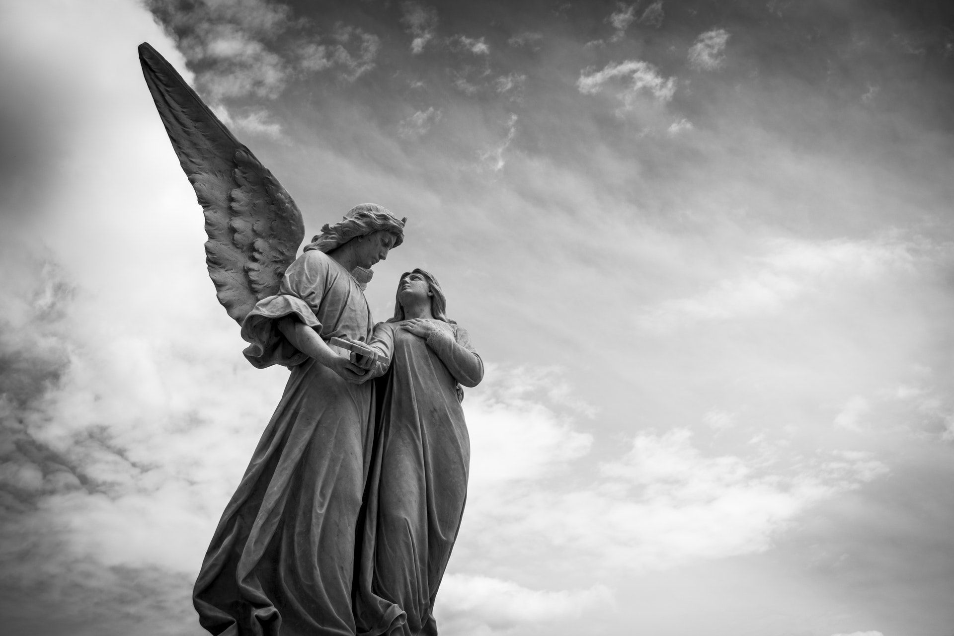 High Resolution Wallpaper Of Black And White Angel - Angel Statue Black And White - HD Wallpaper 