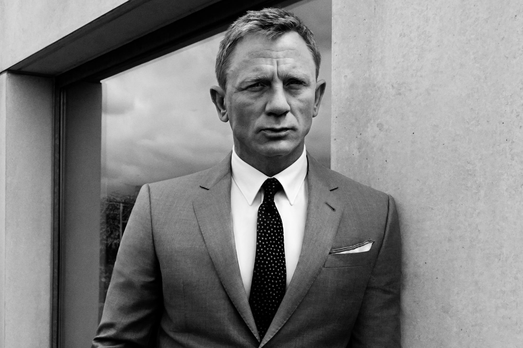 Daniel Craig - HD Wallpaper 