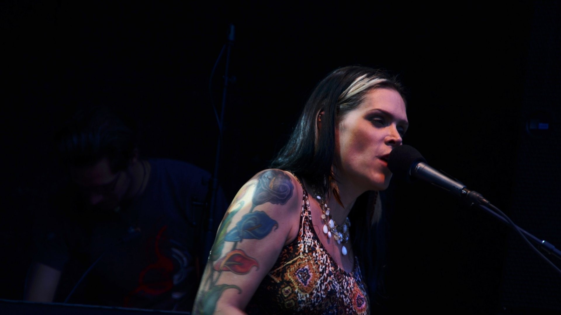 Beth Hart - HD Wallpaper 