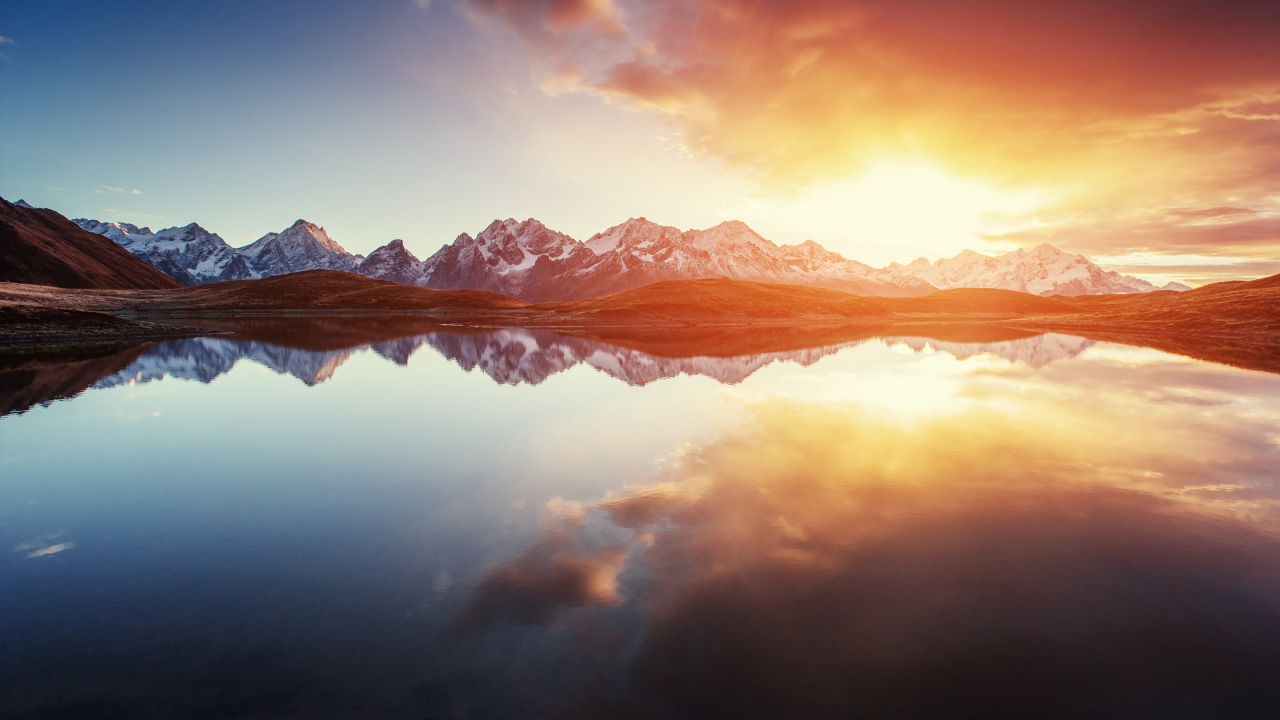 Sun Rise In Mountains Hd - HD Wallpaper 