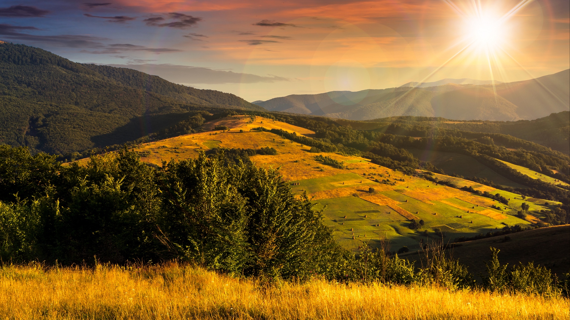 Wallpaper Valley, Mountains, Sunshine, Summer - Sunshine Backgrounds - HD Wallpaper 
