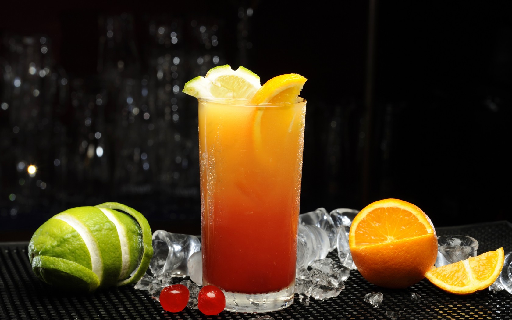 Orange And Mango Cocktail - HD Wallpaper 