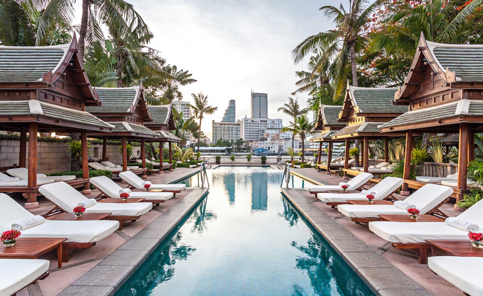 Peninsula Bangkok Pool - HD Wallpaper 