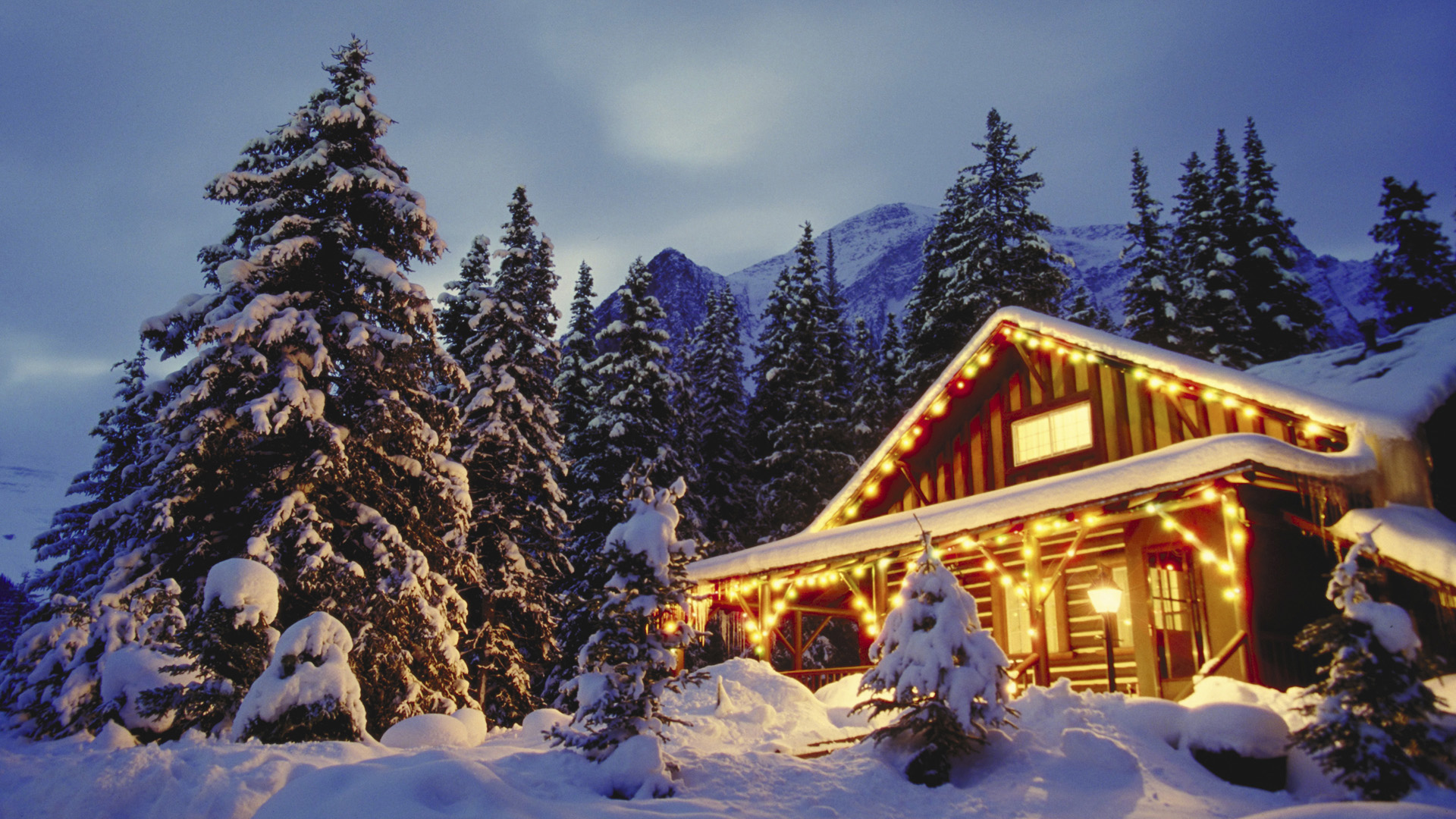 Christmas Mountain Background - HD Wallpaper 